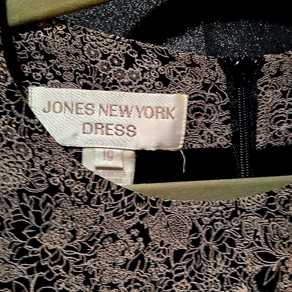 FINAL PRICE DROP Vintage Jones New York Taupe/Black Floral Lace Dress Size 16 - Picture 3 of 10